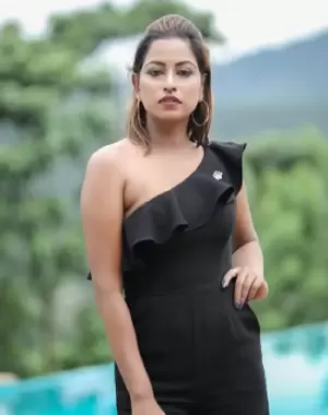 Avni Bhatt